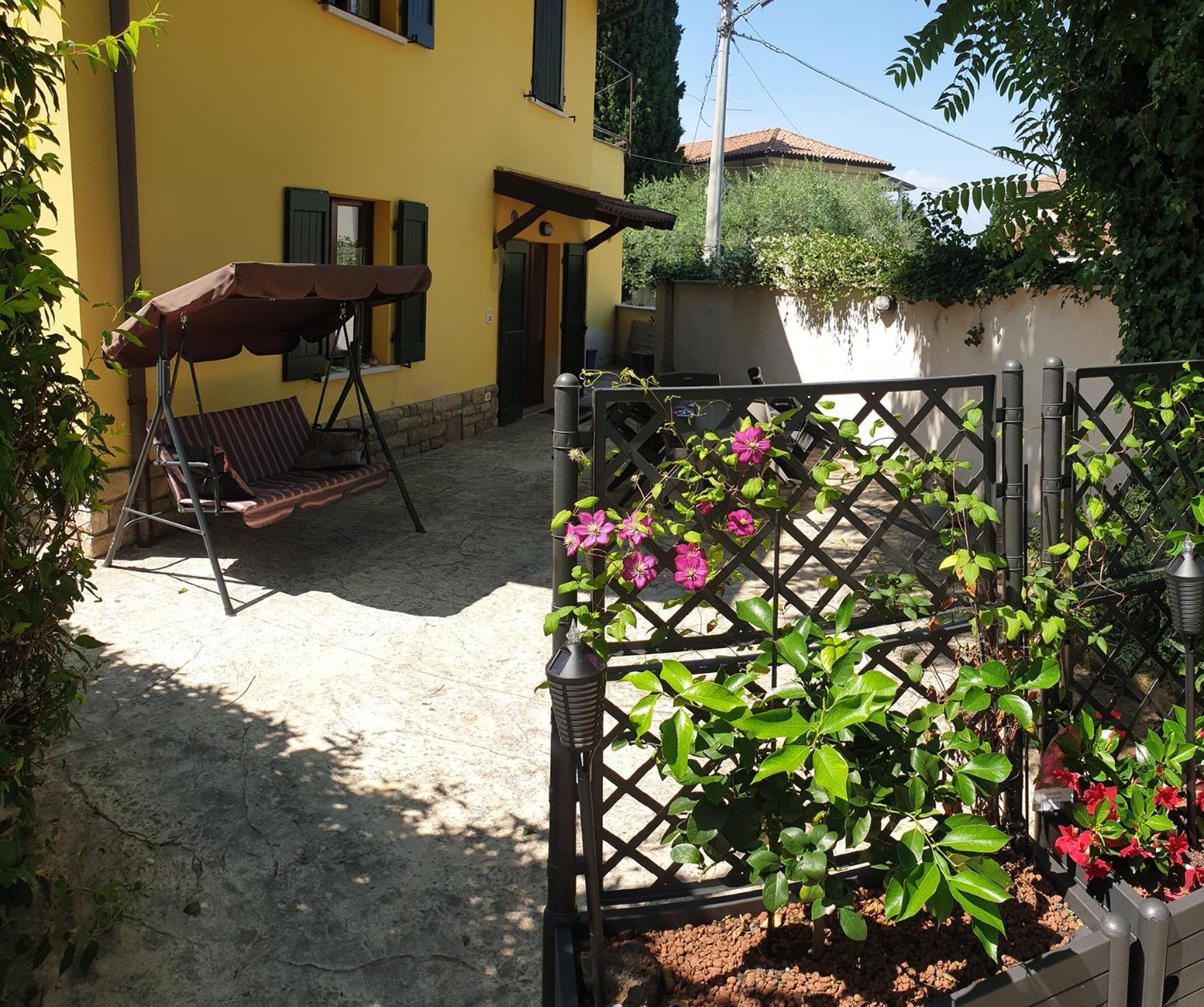 Casa Vacanza & Suite Joy Peschiera del Garda Exterior photo